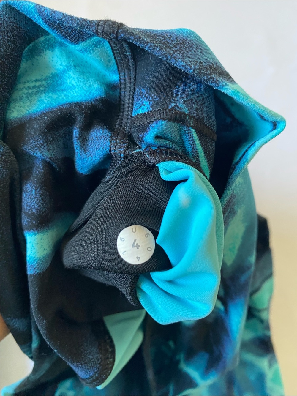 Lululemon Teal & Navy Marble Workout Leggings - Size 4 - Picture 3 of 7